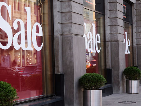 We 'Figure' this is a great way to end the month! 💃🎁📚