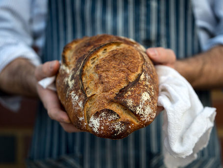 Slathered with butter or dipped in oil? 🥖