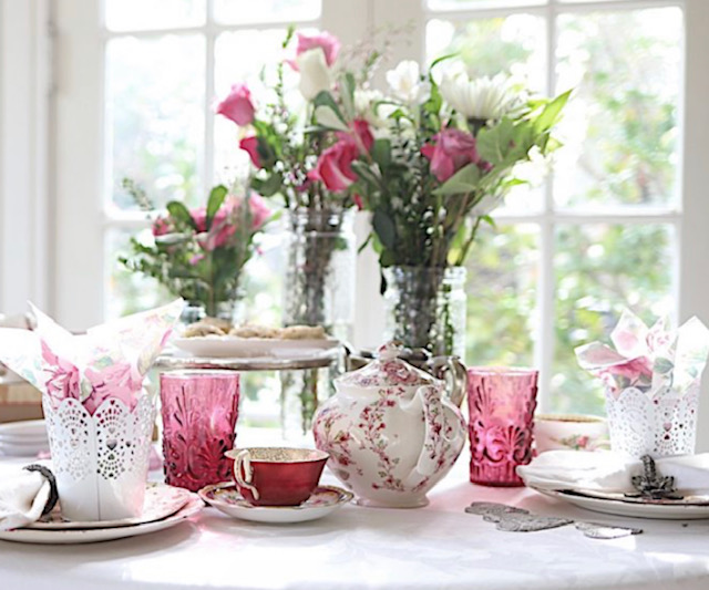 Spring table setting with flowers