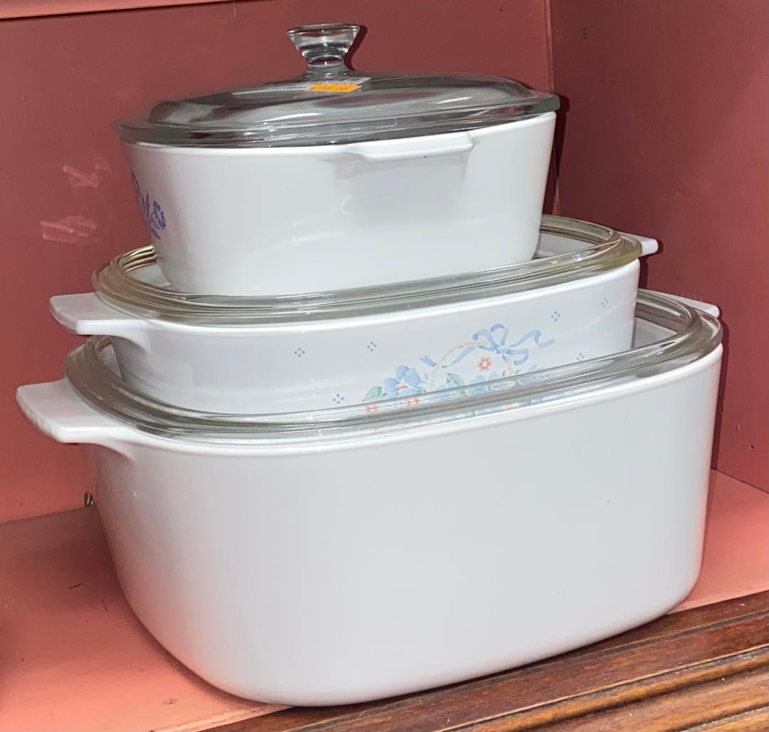 Pyrex bakeware